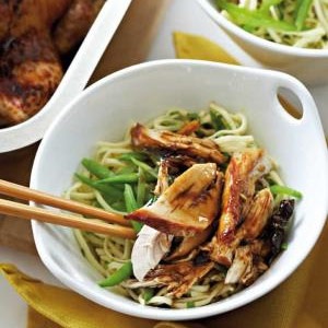 Star anise and soy chicken with noodles - Food24