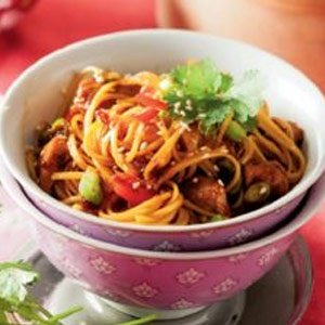 Soy sauce and honey chicken stir-fry with egg noodles - Food24