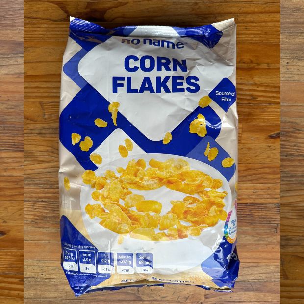 kelloggs-corn-flakes-vs-retail-brands