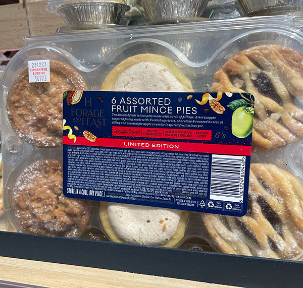 Checkers fruit mince pies
