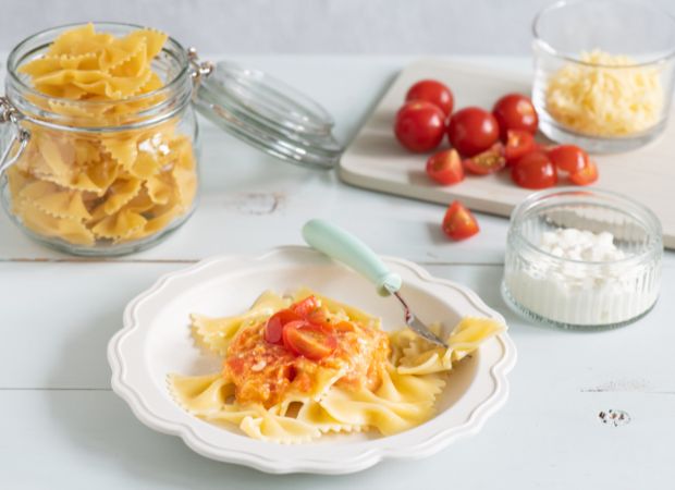 Tomato and cheese pasta